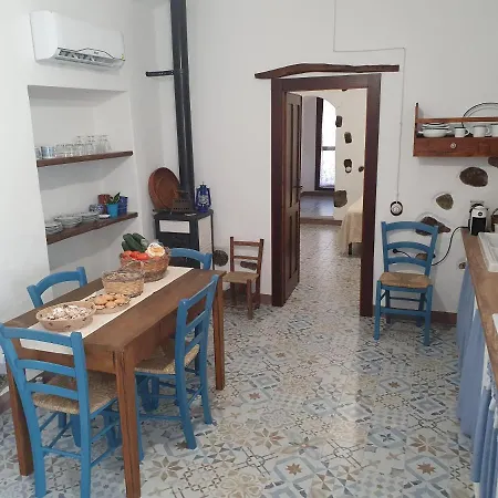 Casa Sa Prenda Tatil Evi San Giovanni Suèrgiu